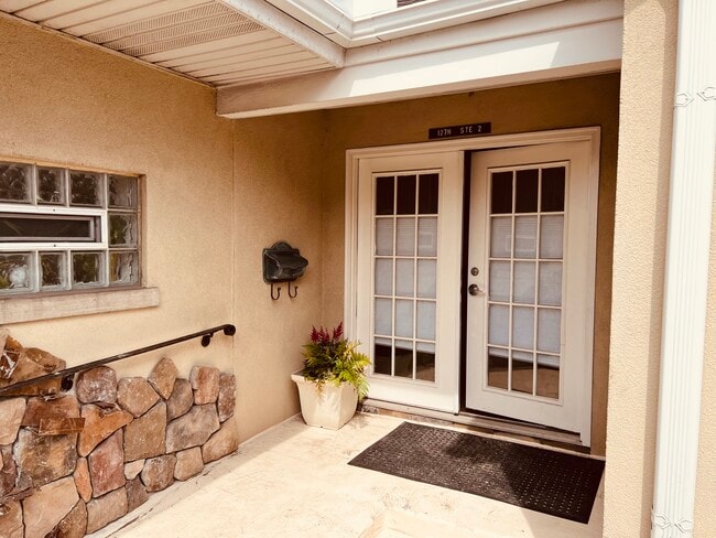 Photo - 127 N Northwest Hwy