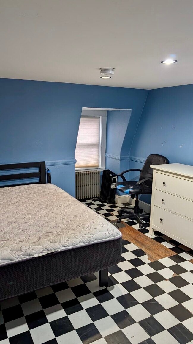 Photo - 1002 Main St Unit 1