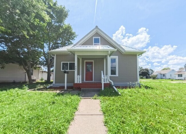 Building Photo - Newly remodeled 3 bedroom 1 bathroom home-...