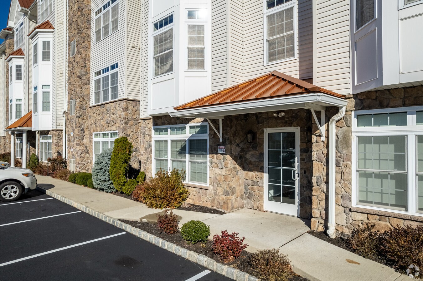 Typical Entrance - The Parkline Condominium - Phase 2