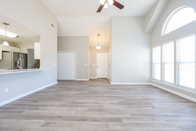 Photo - 4019 Wisdom Way