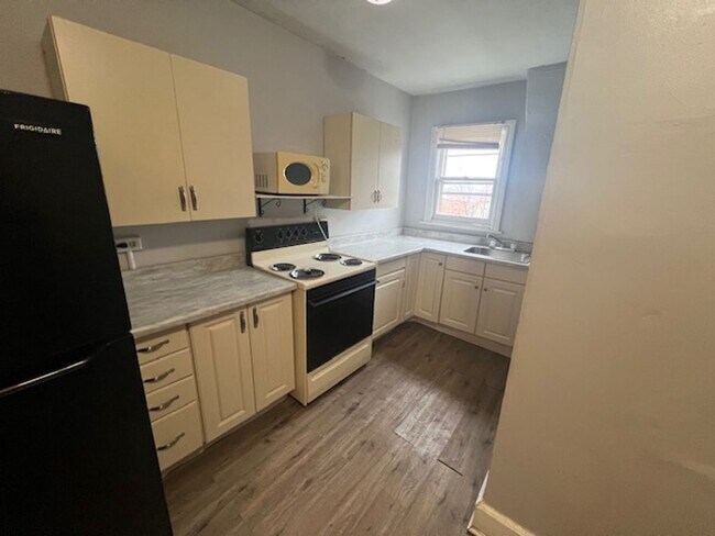 Photo - 1158 Mulberry St Unit 3