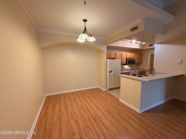 Photo - 10075 Gate Pkwy Unit 2012