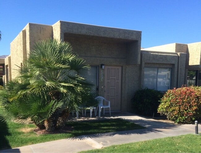 Building Photo - COMING SOON! 2 Bedroom 2 Bathroom Condo in Palm Springs!
