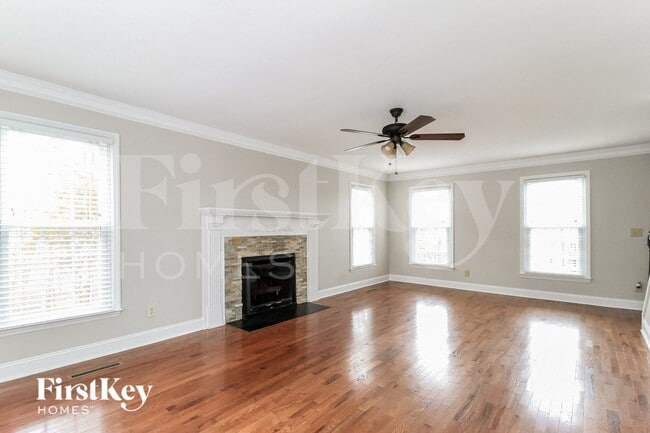 Photo - 2005 Middleham Dr