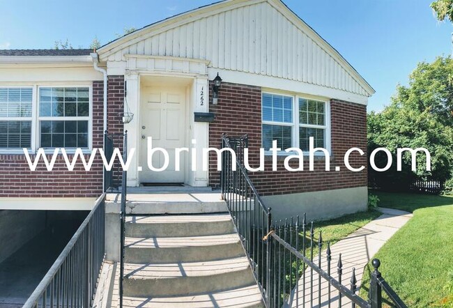 Photo - 1266 Parkway Ave