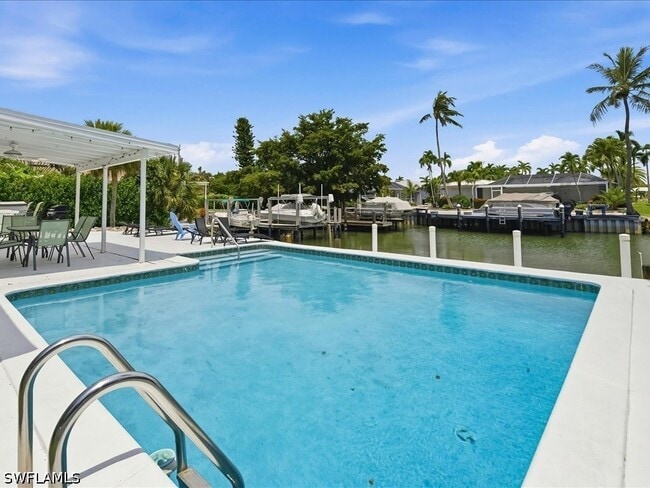 Building Photo - 1206 Martinique Ct