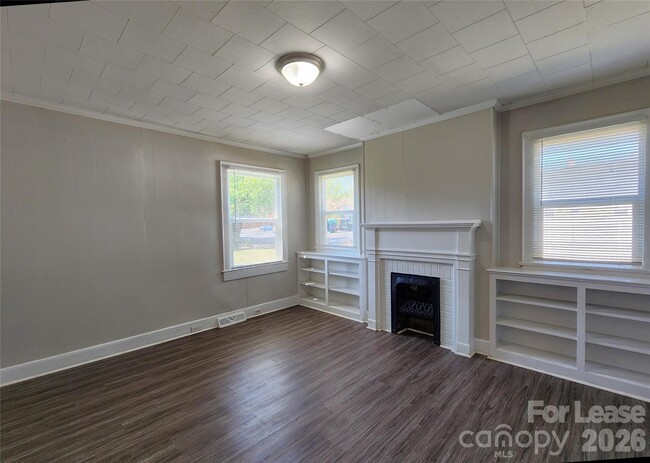 Photo - 12 Woodsdale Pl SE