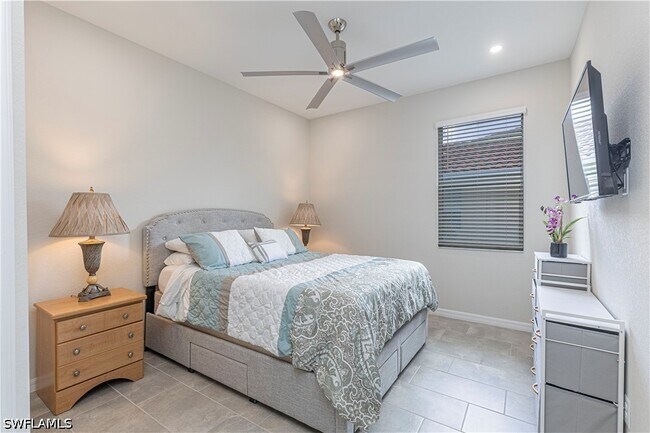 Photo - 2079 Vermont Ln