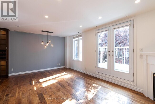 Photo - 12 Sudbury St