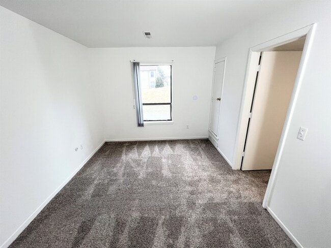 1BD, 1BA - Bedroom