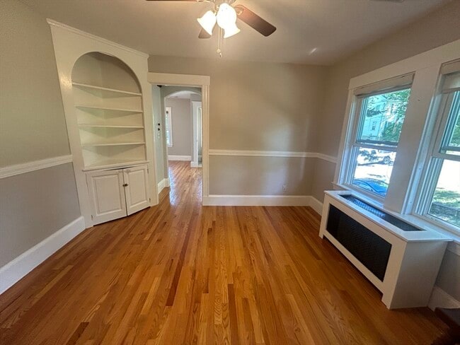 Photo - 19 Newland Rd Unit 2
