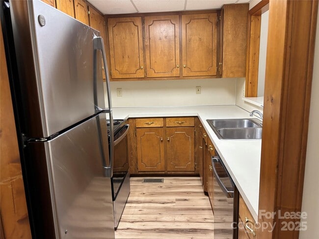 Photo - 135 Hillcrest Dr