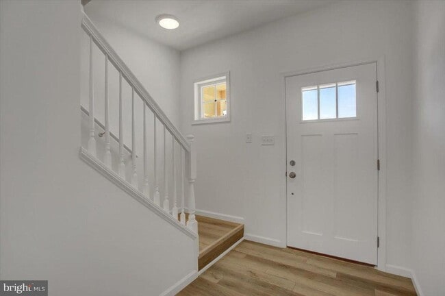 Photo - 301 Grandview Ave