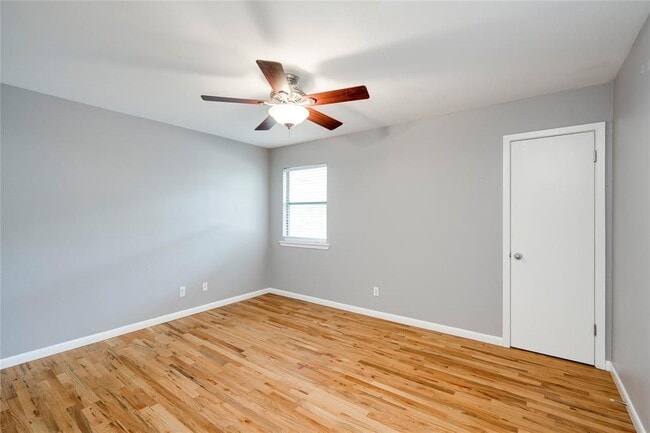 403 W Elizabeth St