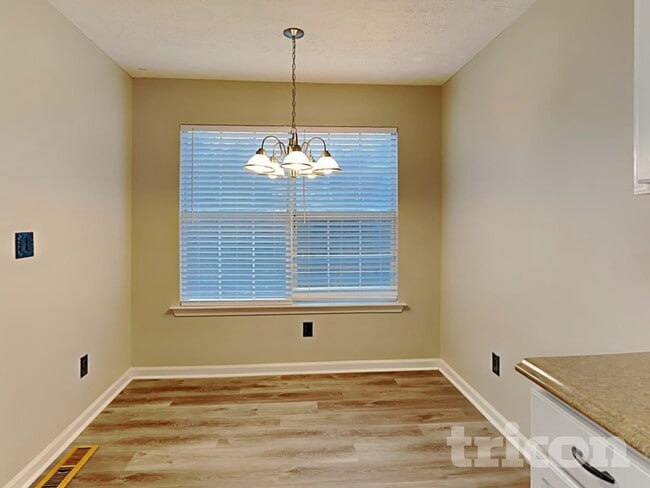 Photo - 132 Diamond Ct