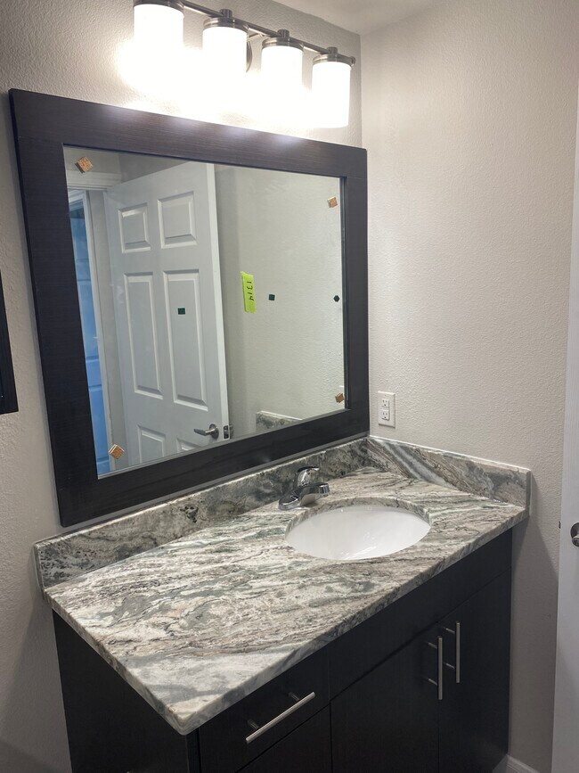 Aria at Steepleway Apartments For Rent in Houston, TX