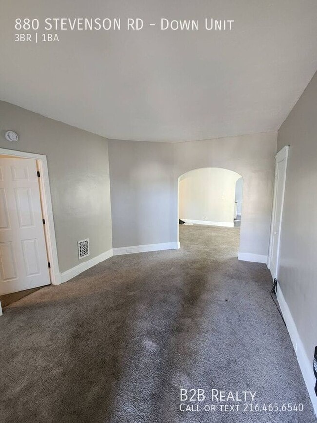 Photo - 880 Stevenson Rd Unit Down