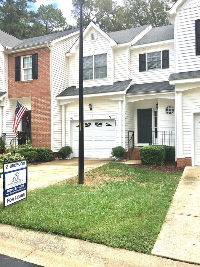 Photo - 4504 Treerose Way