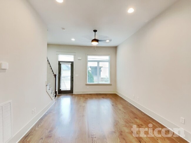 Photo - 6813 Charlotte Pike