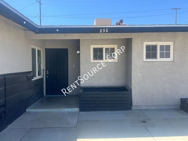 Photo - 850 Linda Ln