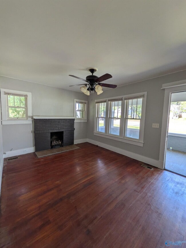 Photo - 2404 Whitesburg Dr