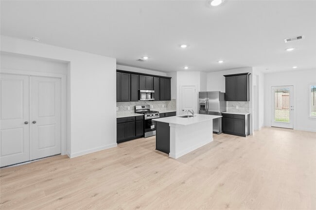 Photo - 30618 Wicklow Gdns Dr