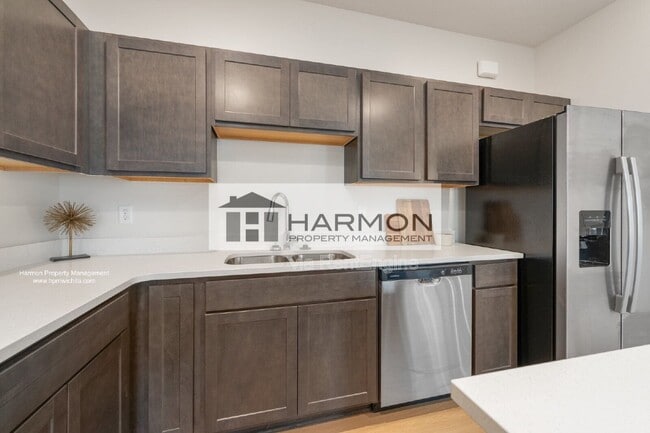 Photo - 2102 N Reece St