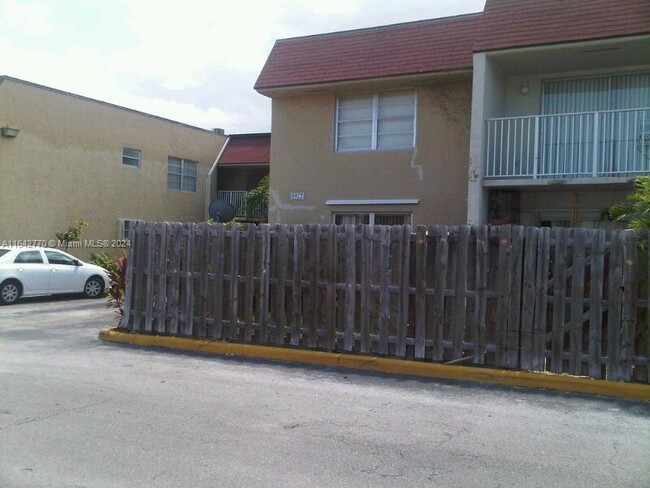 Photo - 9972 SW 88th St Condominio Unidad 1132