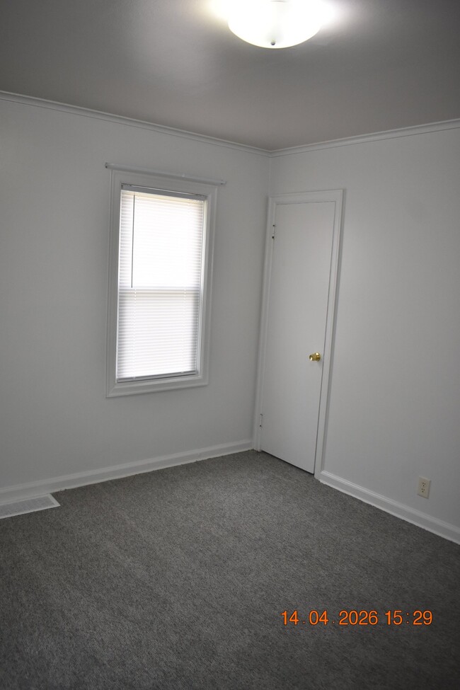 Photo - 5705 Fontenelle Blvd