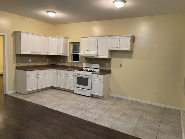 Photo - 218 Hopkins Ave Unidad 1