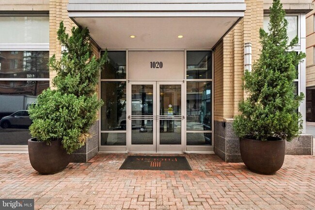 Photo - 1020 N Highland St Unit 907