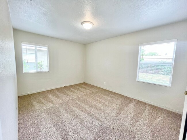 Photo - 1714-1716 Madrone Avenue Unit 1716