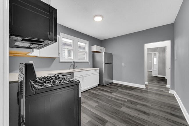 Photo - 5527 Alice Ave