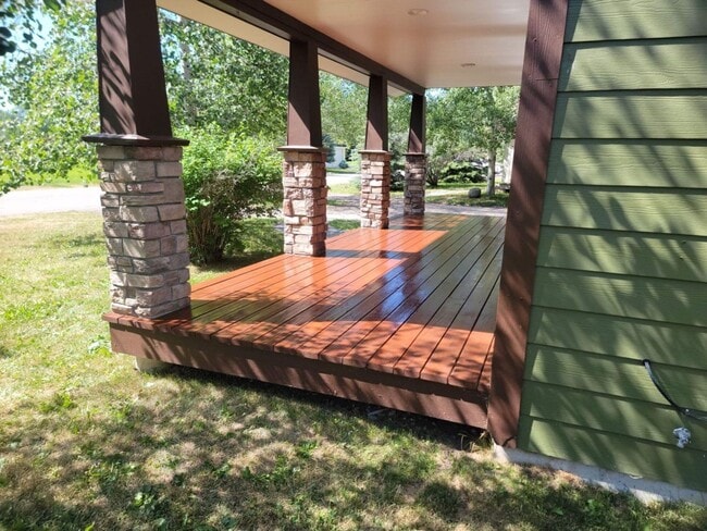 Photo - Dog Friendly - 3 bedroom/ 2.5 bathroom house with 2 car garage for rent in Driggs, ID