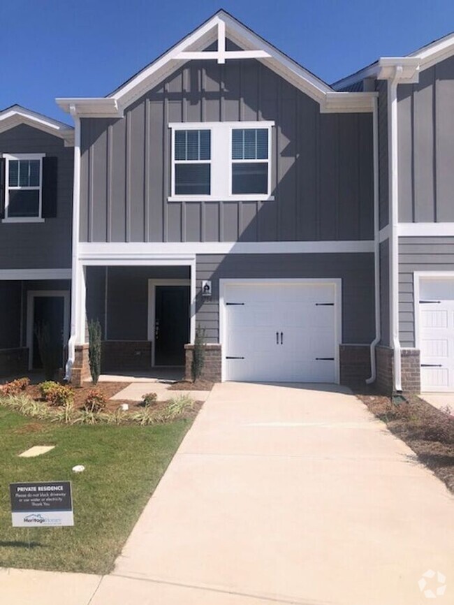 Building Photo - Beautiful Townhome with 1 Car Garage in Br...