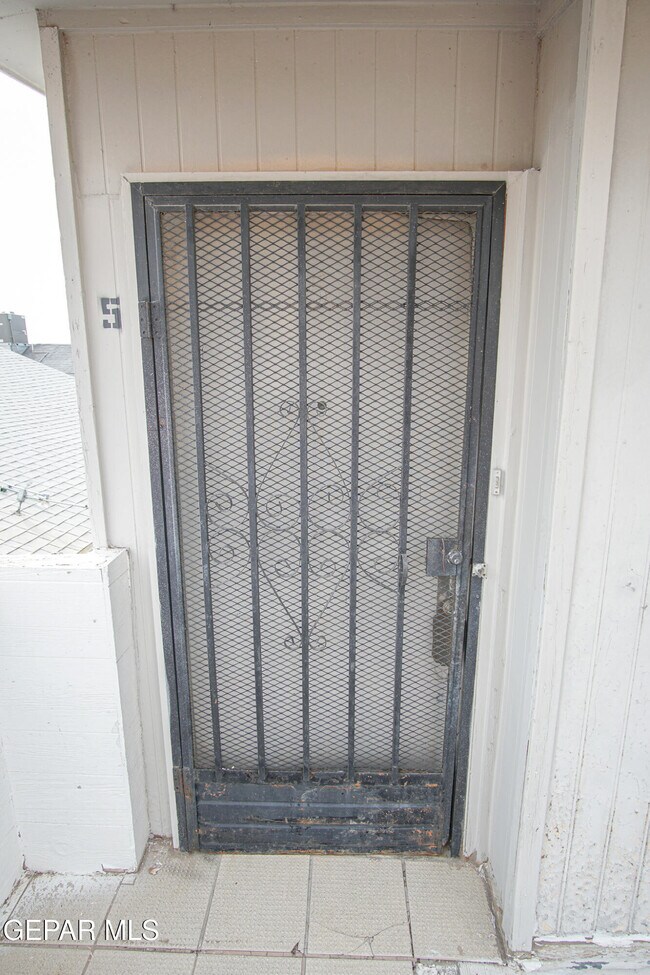 Photo - 3403 Pershing Dr Unit 5