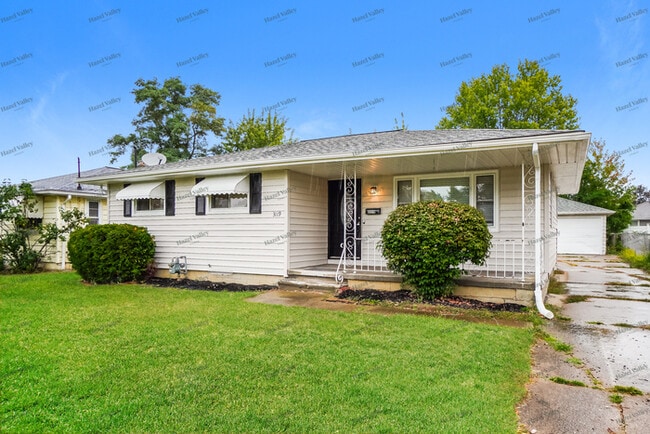 Photo - 3119 Estelle Ave