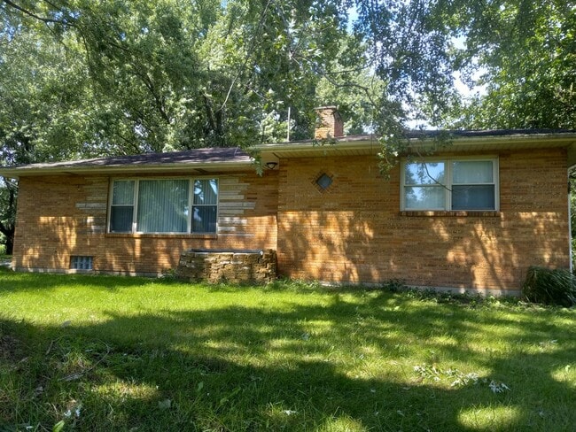 Three Bed, One Bath Brick Ranch in Benton ... - Three Bed, One Bath Brick Ranch in Benton ... House