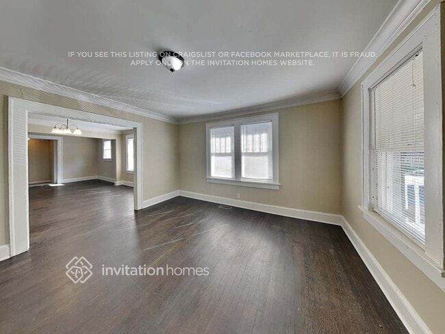 Photo - 142 Dahlgren St SE