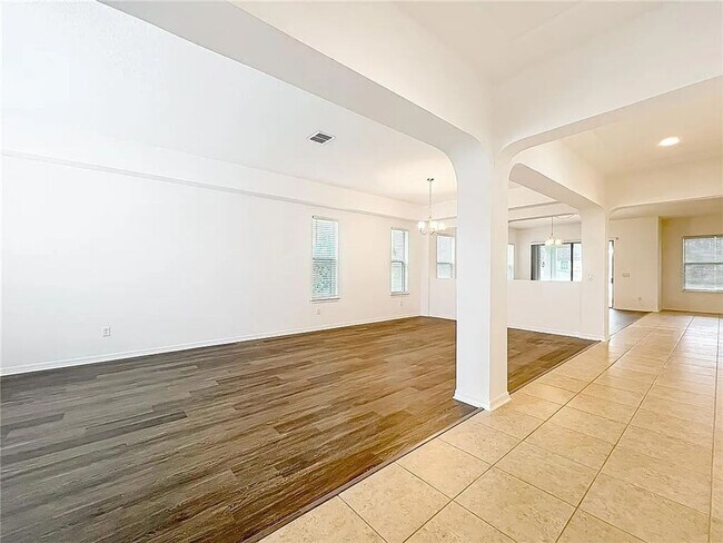 Photo - Spacious 5 Bedroom 4 Bathroom Home in Windermere, FL