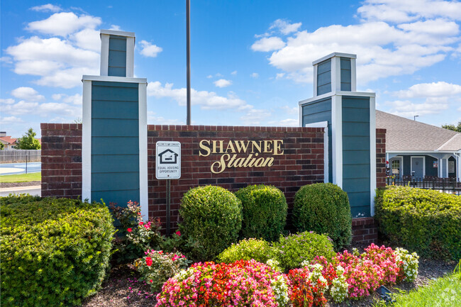 Building Photo - Shawnee Station Rental