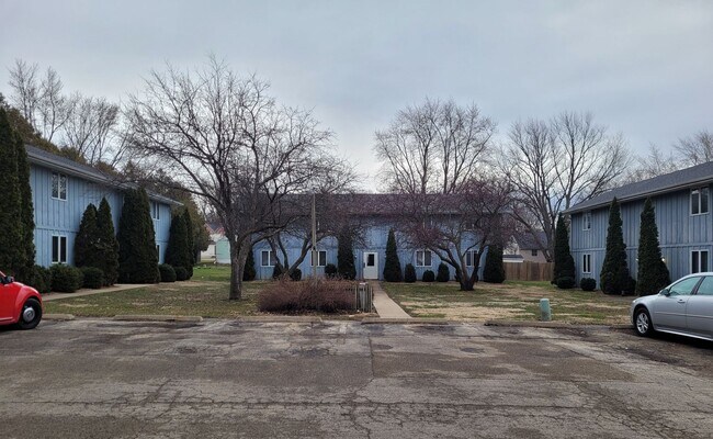 202 Barbara St Unit 6