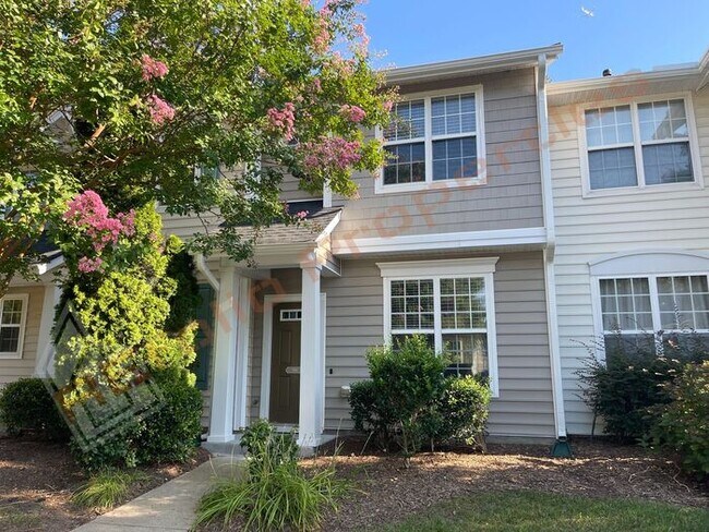 Photo - Fresh Paint Interior! Lovely 2 Bedroom 2.5... Casa