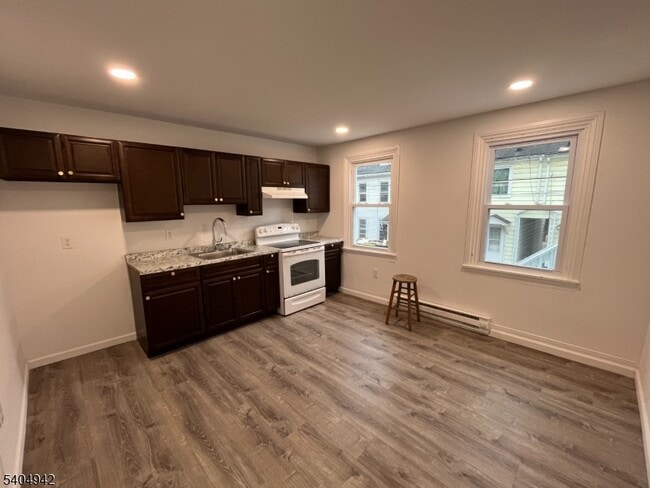 Photo - 9 Randall St