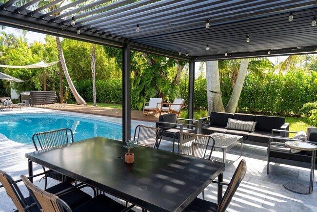 Photo - 14941 SW 87th Ave