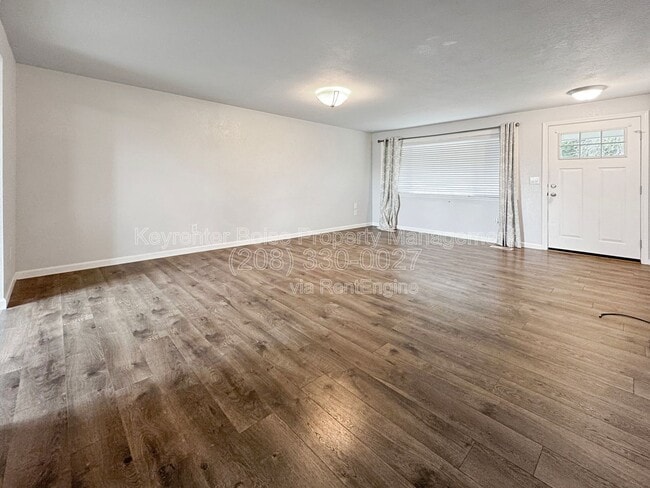Photo - 1773 W Victory Rd