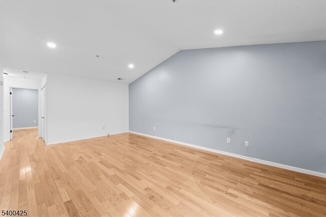 Photo - 176 Potomac Dr