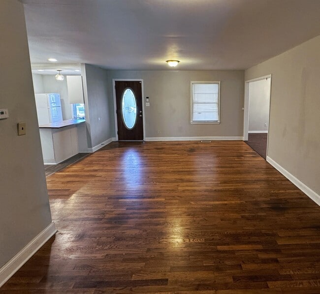 Photo - 3829 Guernsey Ave