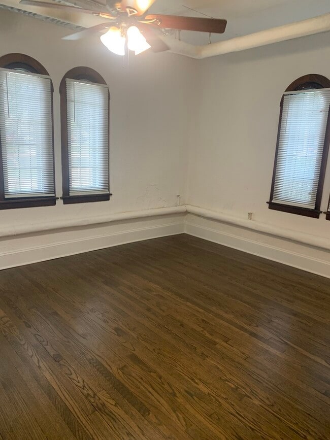 Photo - 6885 N Overhill Ave Unidad G